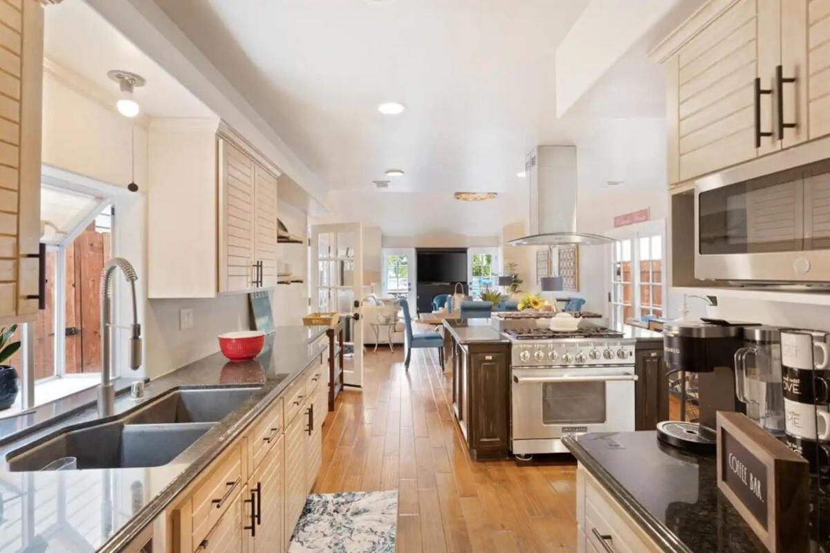 Elegant Beach Living, Just Blocks To The Sand Huntington Beach Luaran gambar
